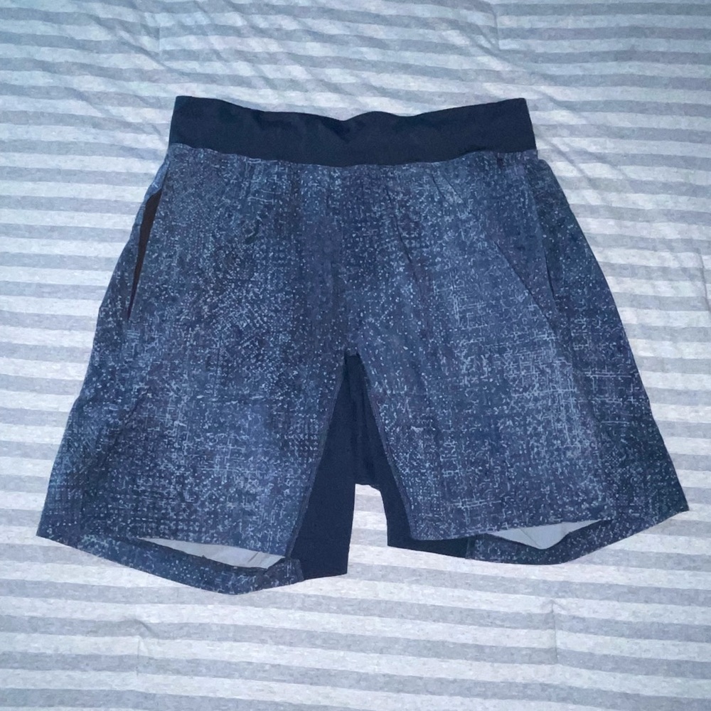 SOLD Lululemon THE Short Medium 7” Inseam